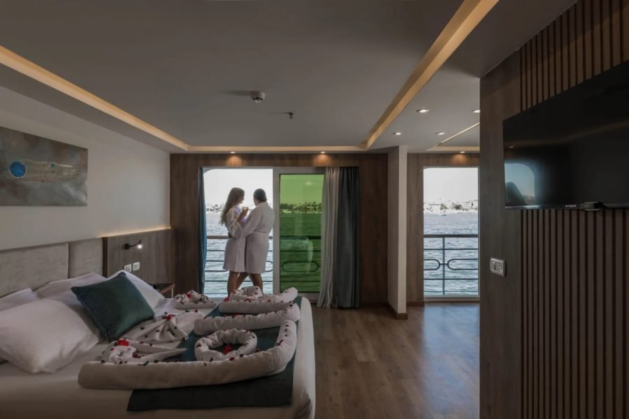 매주 수요일 3박 4일 로열 시그니처  나일 크루즈 ( 신혼 여행 강추천 )